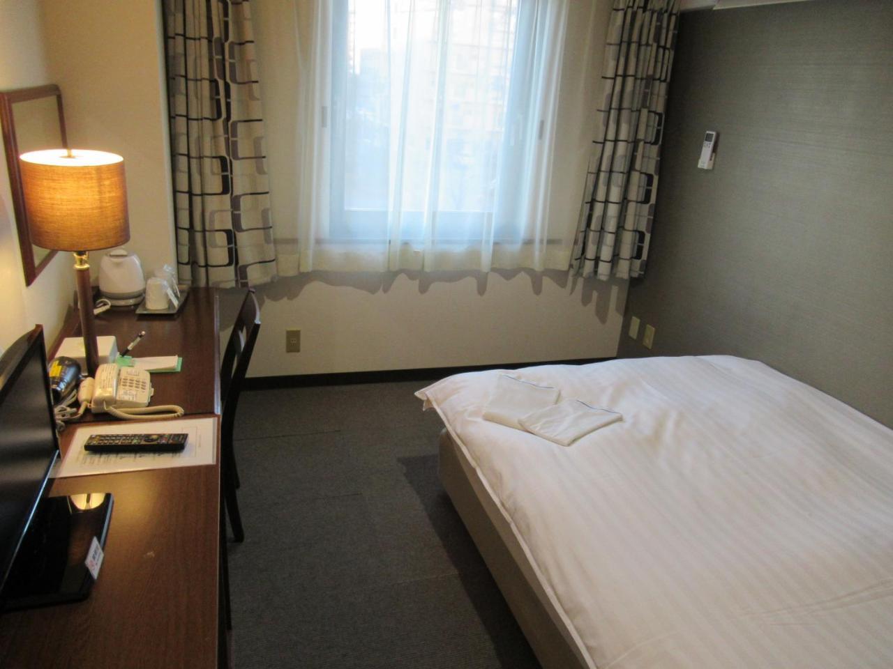 Hotel Tomakomai Green Hills Exteriör bild